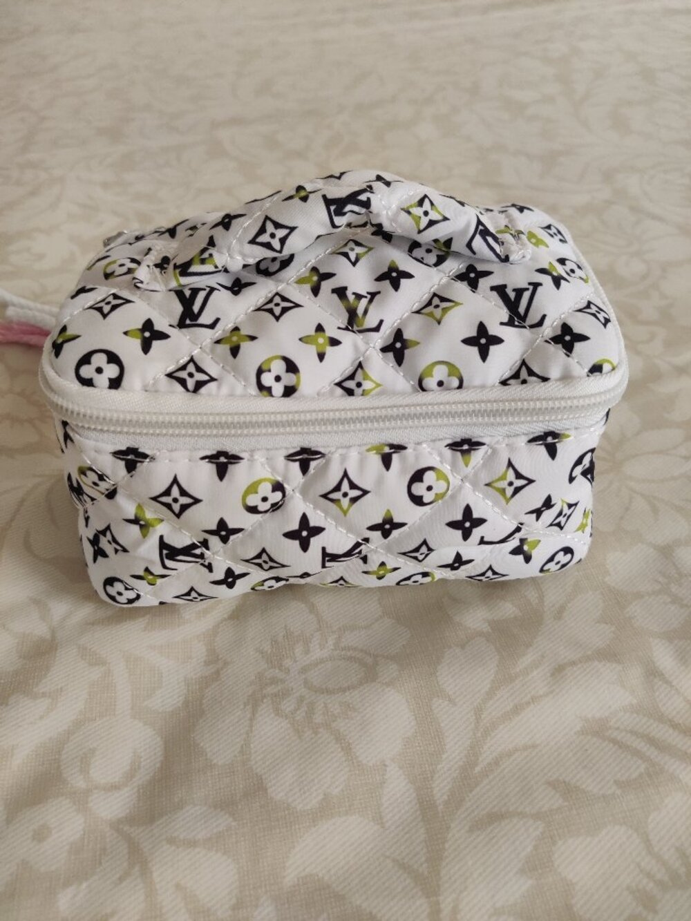 NEW Quilted Fabric Cosmetic/Makeup Train Case Travel Toiletry Bag